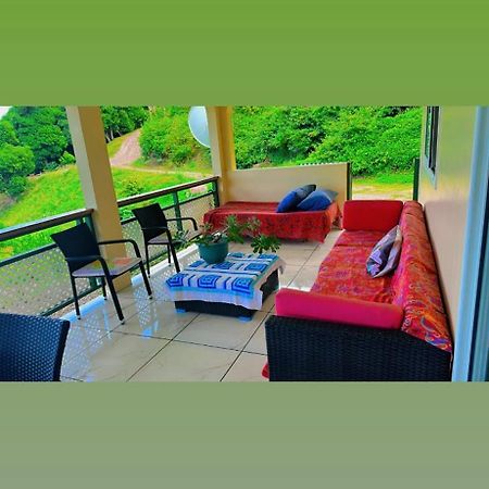 Punaei Lodge Atuona Экстерьер фото